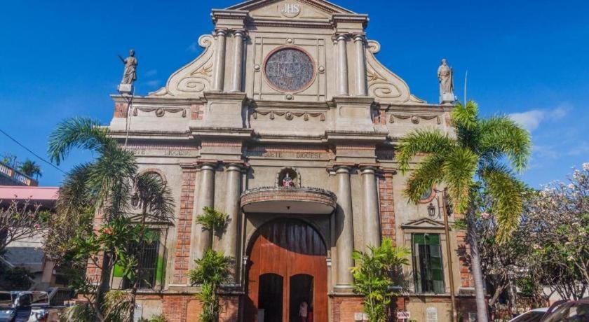 Отель Casa Rubin Dumaguete City Экстерьер фото