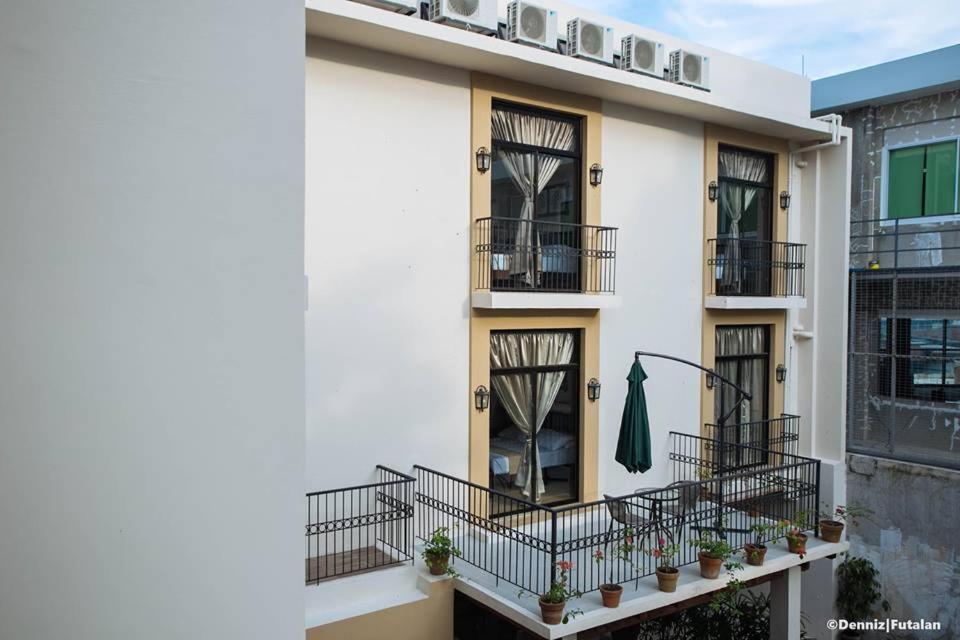 Отель Casa Rubin Dumaguete City Экстерьер фото