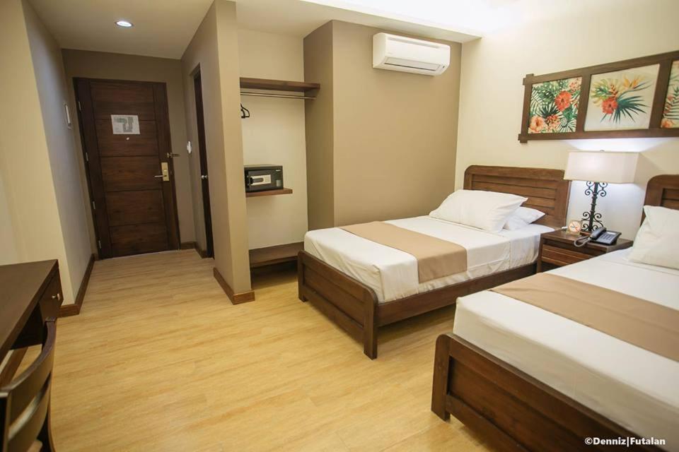 Отель Casa Rubin Dumaguete City Экстерьер фото